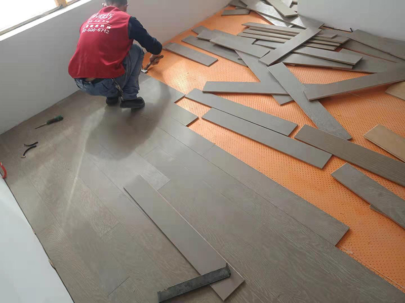 成都天悅國際復合地板安裝學(xué)校醫院 94㎡簡(jiǎn)歐風(fēng)格全屋地面裝修 