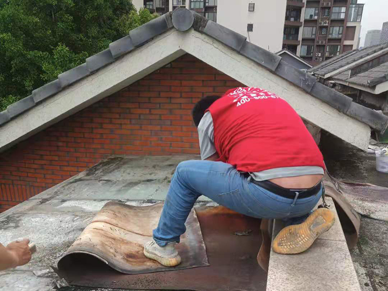 屋頂翻新施工 南京艾菲國際小區 樓頂露臺裝修改造 包工包料服務(wù)