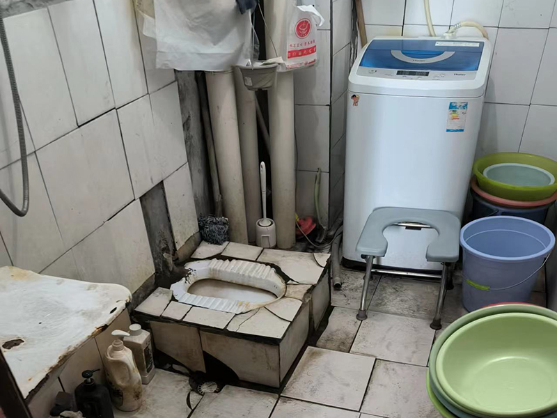 廚房衛生間下水管?chē)乐貪B水怎么辦？家庭管道改造施工案例(圖1)