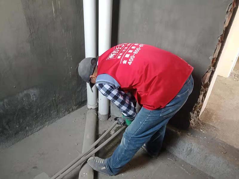 廚房衛生間下水管?chē)乐貪B水怎么辦？家庭管道改造施工案例(圖3)