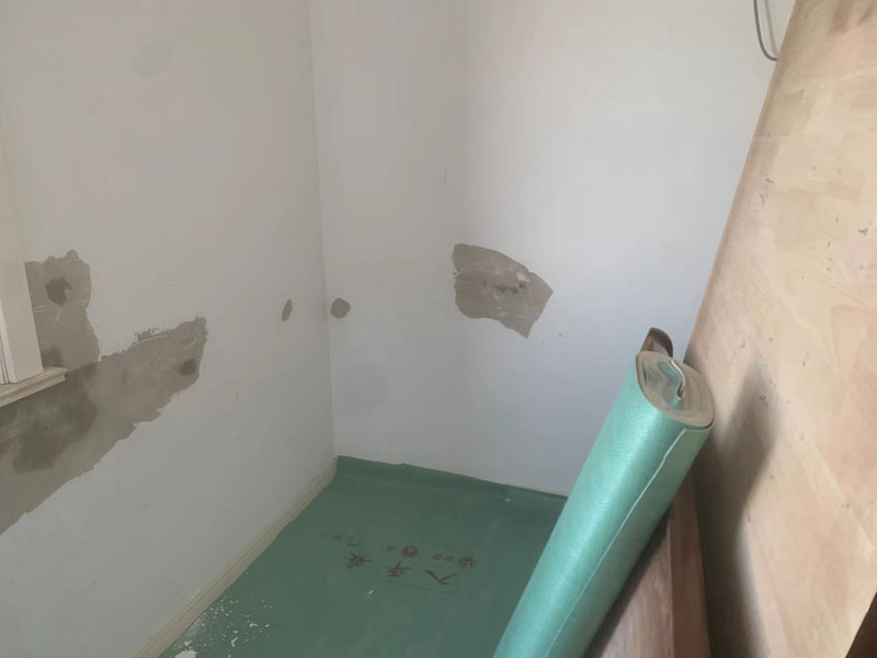 衛生間外墻返潮起皮怎么處理？(圖1)